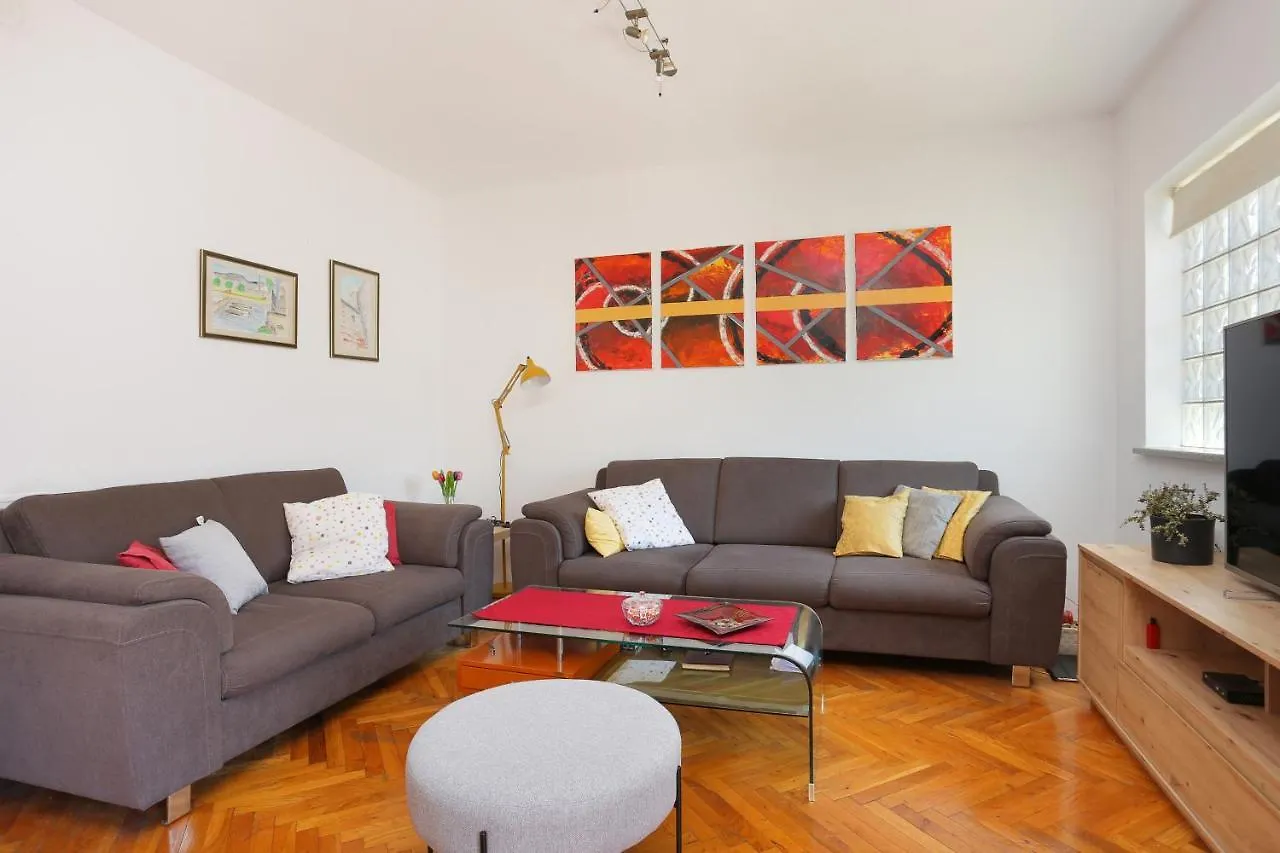 Apartment Arbanija 1125A Trogir