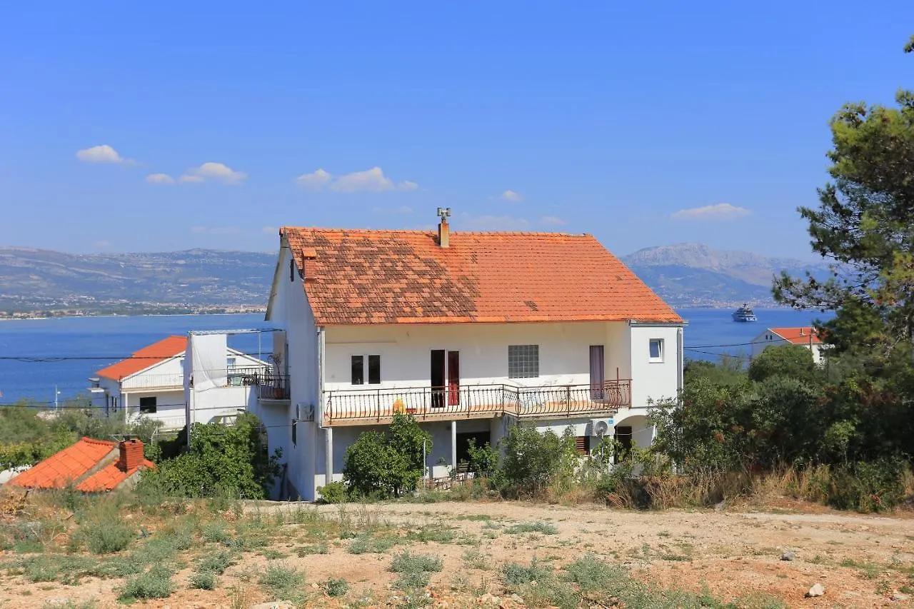 Apartment Arbanija 1125A Trogir